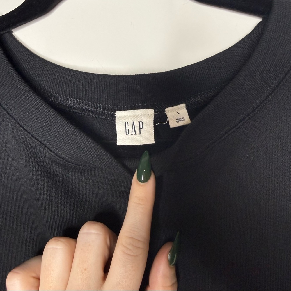 Gap color-block long-sleeve sweatshirt dress with lace-up sleeve details - Picture 8 of 9